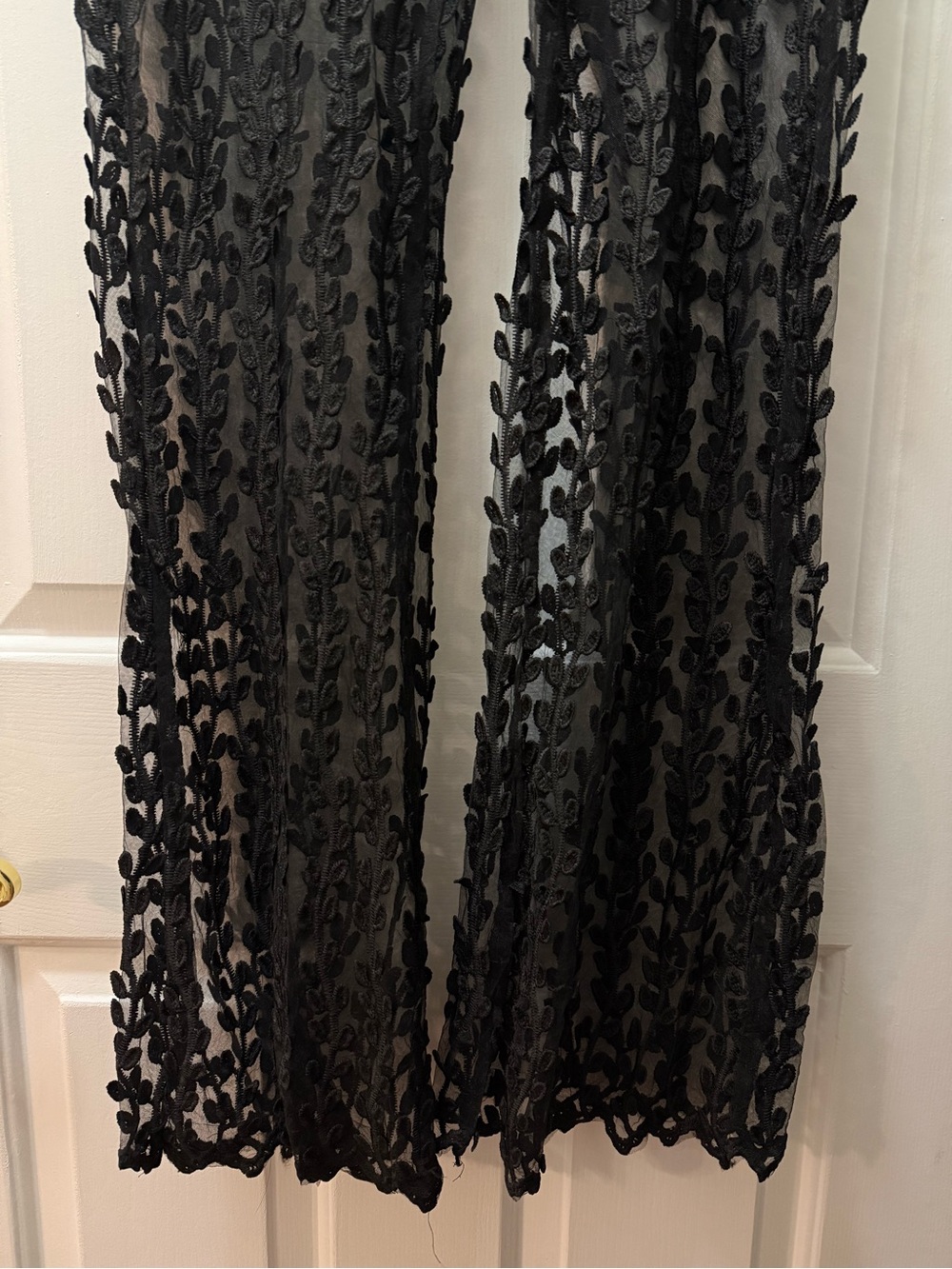 PrettyLittleThing Woven Black Sheer Lace Sleeve Belt Blazer and Flared Trousers - Picture 12 of 14